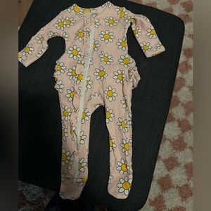 Spearmint Love NB girl onesie and bow